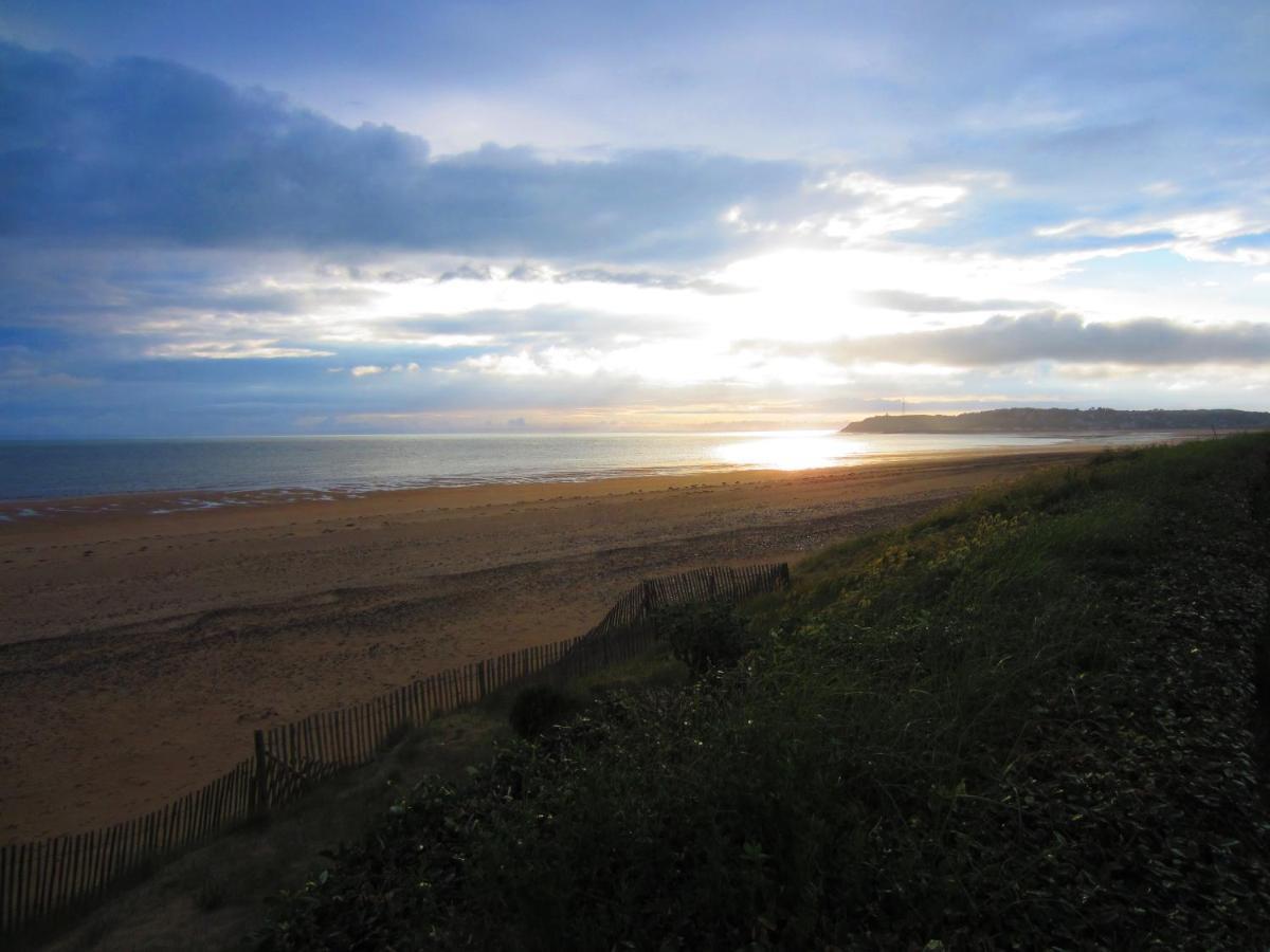 Location Barneville-Carteret à 100m de la plage Saint-Jean-de-la-Rivière Extérieur photo