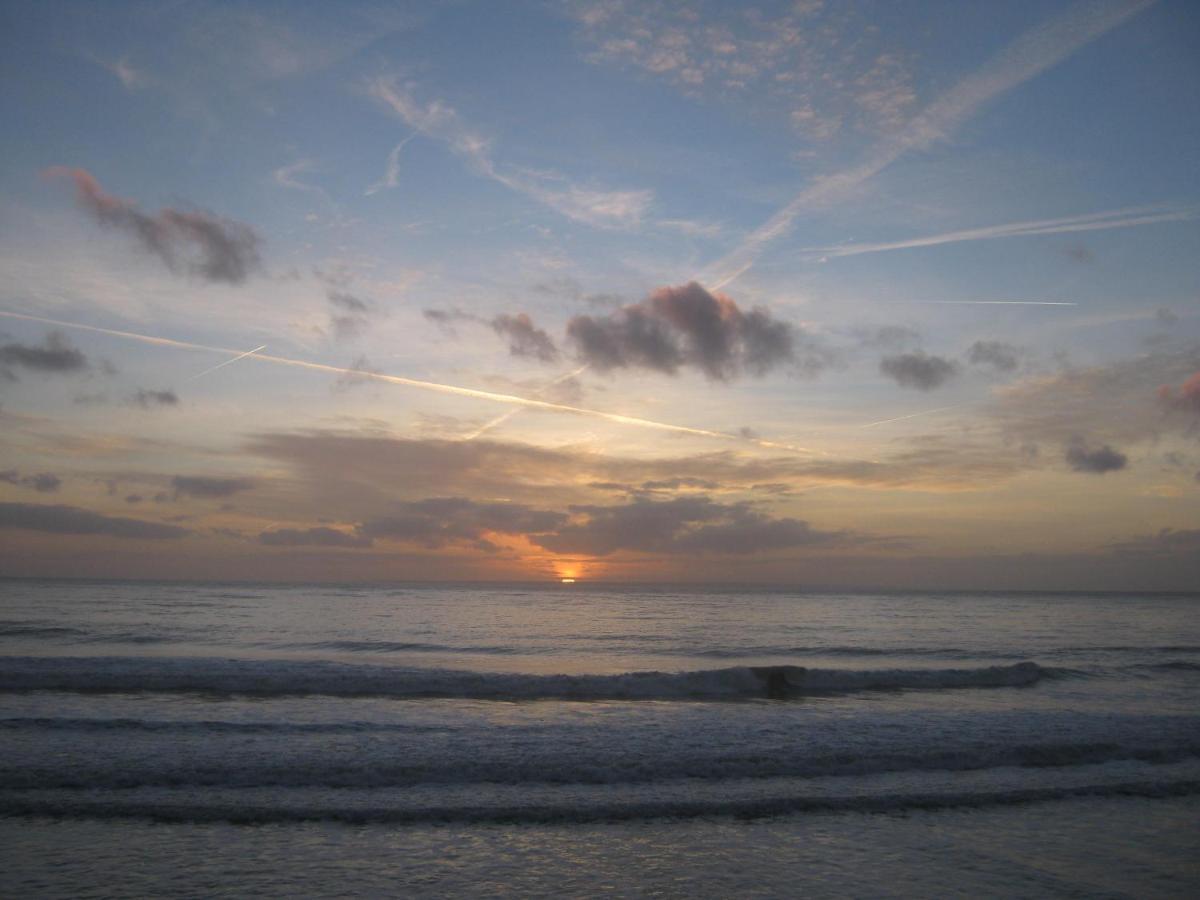 Location Barneville-Carteret à 100m de la plage Saint-Jean-de-la-Rivière Extérieur photo